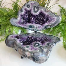 Lade das Bild in den Galerie-Viewer, XXL Statement Piece Amethyst Schale (Extra Qualität)