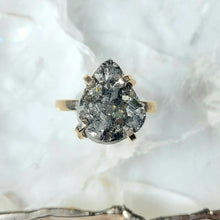 Lade das Bild in den Galerie-Viewer, Ring Pyrit Tropfen Gold (Ringgr. 51-54)