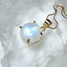 Lade das Bild in den Galerie-Viewer, AA-Qualität Kettenanhänger Regenbogen Mondstein Rund Gold
