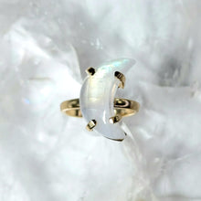 Lade das Bild in den Galerie-Viewer, AA-Qualität Ring Regenbogen Mondstein Mond Gold (Ringgr. 47-50)