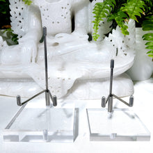 Lade das Bild in den Galerie-Viewer, Kristallstand Variation silber