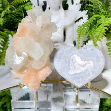 Lade das Bild in den Galerie-Viewer, Kristallstand Variation gold