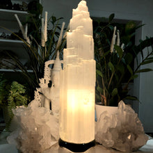 Lade das Bild in den Galerie-Viewer, XL Selenit-Lampe
