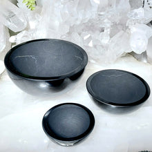Lade das Bild in den Galerie-Viewer, Schungit Schalen