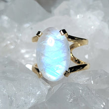 Lade das Bild in den Galerie-Viewer, AAA High Quality Ring Regenbogen Mondstein Gold (Ringgr. 57-65)
