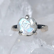 Lade das Bild in den Galerie-Viewer, Ring Regenbogen Mondstein Rose Silber (Ringgr. 53-57)