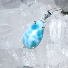 Lade das Bild in den Galerie-Viewer, High Quality Kettenanhänger Larimar Tropfen Silber