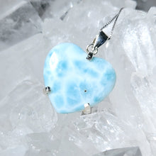 Lade das Bild in den Galerie-Viewer, High Quality Kettenanhänger Larimar Herz Silber