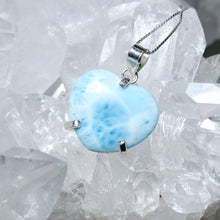 Lade das Bild in den Galerie-Viewer, High Quality Kettenanhänger Larimar Herz Silber