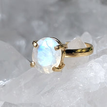 Lade das Bild in den Galerie-Viewer, Ring Regenbogen Mondstein facetiert Gold (Ringgr. 47-52)