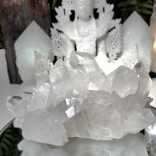 Lade das Bild in den Galerie-Viewer, Bergkristall Stufe