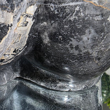 Lade das Bild in den Galerie-Viewer, Woman Body Carving