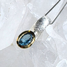 Lade das Bild in den Galerie-Viewer, Kettenanhänger London Blue Topaz Silber