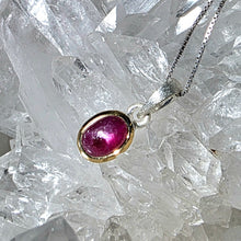 Lade das Bild in den Galerie-Viewer, Kettenanhänger Rubin Silber