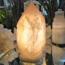 Lade das Bild in den Galerie-Viewer, Kristall-Lampe Rosenquarz