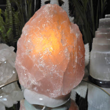 Lade das Bild in den Galerie-Viewer, Kristall-Lampe Rosenquarz