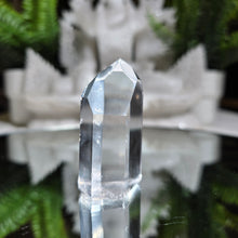 Lade das Bild in den Galerie-Viewer, Bergkristall Turm
