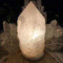 Lade das Bild in den Galerie-Viewer, Kristall-Lampe Rosenquarz
