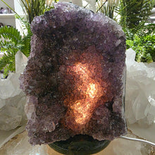 Lade das Bild in den Galerie-Viewer, Kristall-Lampe Amethyst
