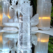 Lade das Bild in den Galerie-Viewer, Bergkristall Turm