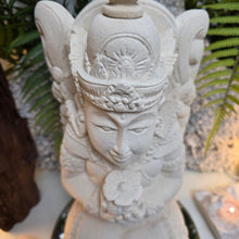 Lade das Bild in den Galerie-Viewer, XL Kalkstein Shiva (handgefertigt) - Gott der Transformation und Erneuerung