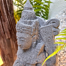 Lade das Bild in den Galerie-Viewer, XL Lavastein Shiva (handgefertigt) - Gott der Transformation und Erneuerung