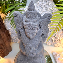 Lade das Bild in den Galerie-Viewer, XL Lavastein Shiva (handgefertigt) - Gott der Transformation und Erneuerung