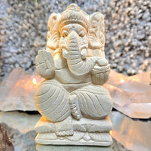 Lade das Bild in den Galerie-Viewer, Kalkstein Ganesha (handgefertigt) - Der Gott des Erfolgs & Glücks