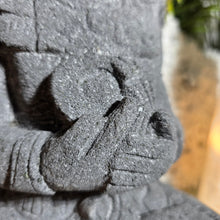 Lade das Bild in den Galerie-Viewer, XL Lavastein Shiva (handgefertigt) - Gott der Transformation und Erneuerung