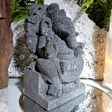 Lade das Bild in den Galerie-Viewer, XL Lavastein Ganesha (handgefertigt) - Der Gott des Erfolgs & Glücks