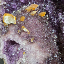 Lade das Bild in den Galerie-Viewer, B Ware XL Amethyst Kathedrale mit Calcit