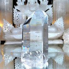 Lade das Bild in den Galerie-Viewer, Bergkristall Turm