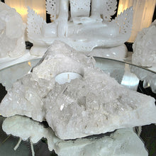 Lade das Bild in den Galerie-Viewer, Bergkristall Teelichthalter
