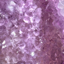 Lade das Bild in den Galerie-Viewer, XL Amethyst Kathedrale mit Pink Amethyst poliert
