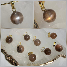 Lade das Bild in den Galerie-Viewer, Kettenanhänger Mondstein Gold Variation