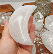 Lade das Bild in den Galerie-Viewer, Selenit Schalen zum Aufladen (Diverse Variationen)