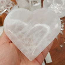 Lade das Bild in den Galerie-Viewer, Selenit Schalen zum Aufladen (Diverse Variationen)