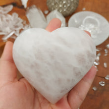 Lade das Bild in den Galerie-Viewer, Selenit Schalen zum Aufladen (Diverse Variationen)