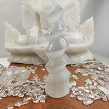 Lade das Bild in den Galerie-Viewer, Selenit Spirale Turm