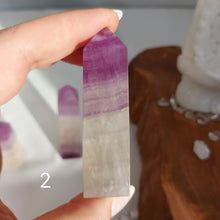 Lade das Bild in den Galerie-Viewer, Pink Fluorit Obelisk Variation
