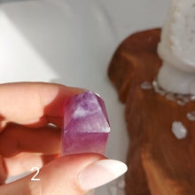 Lade das Bild in den Galerie-Viewer, Pink Fluorit Obelisk Variation
