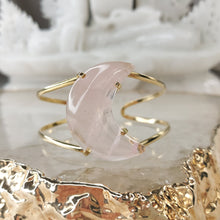 Lade das Bild in den Galerie-Viewer, Armband Rosenquarz Mond Gold