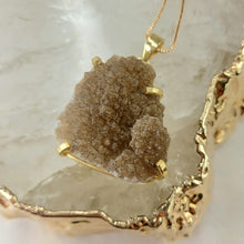 Lade das Bild in den Galerie-Viewer, Kettenanhänger Druzy Gold