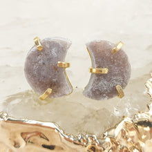 Lade das Bild in den Galerie-Viewer, Ohrring Pink Amethyst Mond