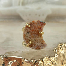 Lade das Bild in den Galerie-Viewer, Ring Pink Amethyst Mond Gold