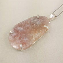 Lade das Bild in den Galerie-Viewer, Kettenanhänger Pink Amethyst Silber