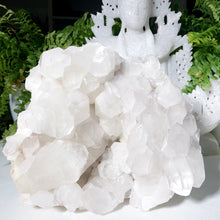 Lade das Bild in den Galerie-Viewer, XL Bergkristall Cluster
