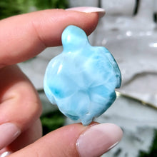 Lade das Bild in den Galerie-Viewer, B Ware Larimar Schildkröte
