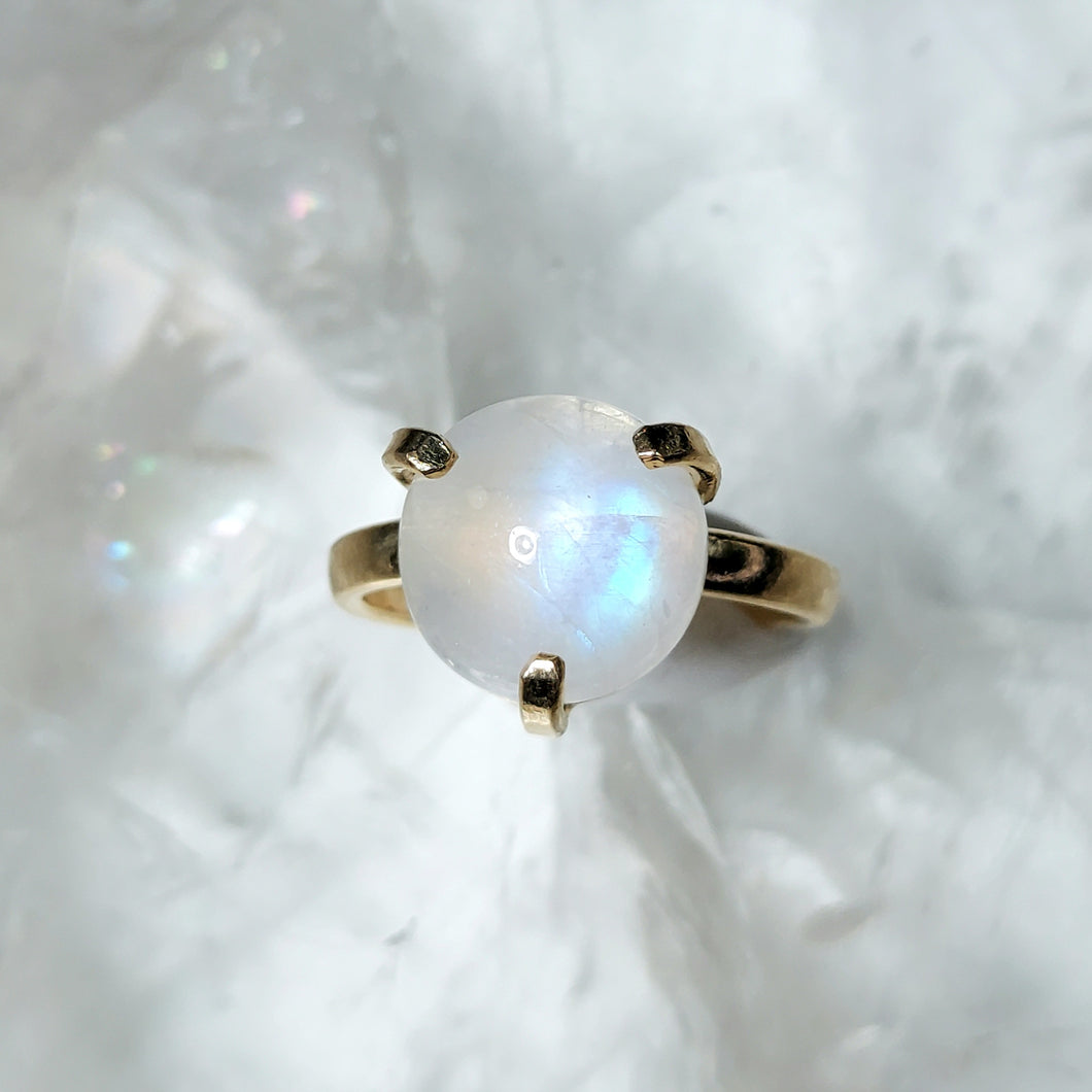 A-Qualität Ring Regenbogen Mondstein Rund Gold (Ringgr. 47-50)