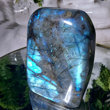 Lade das Bild in den Galerie-Viewer, Labradorit Freeform

